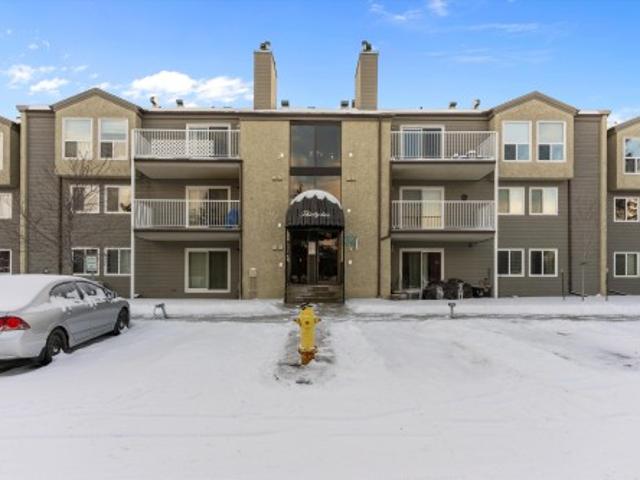 Condo for sale in Saint Albert, Alberta