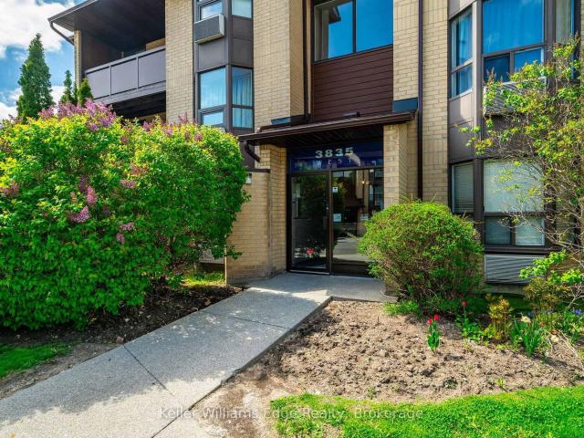 Condo for sale in Woburn, Ontario