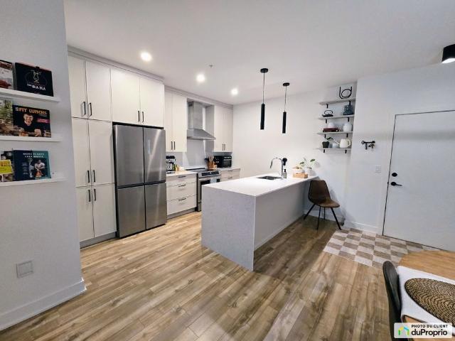 Apartment for rent in Saint-Hubert, Longueuil