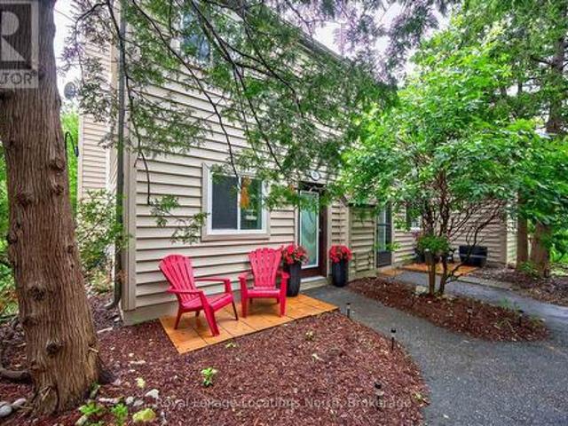 Townhouse for sale in Collingwood, Ontario