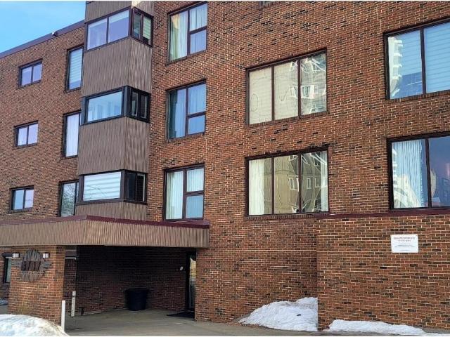 Apartment for sale in Wedgewood, Alberta