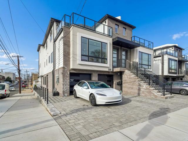 Condo for sale in Fairview, New Jersey