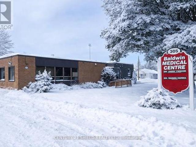 Commercial for rent in Cornwall, Ontario