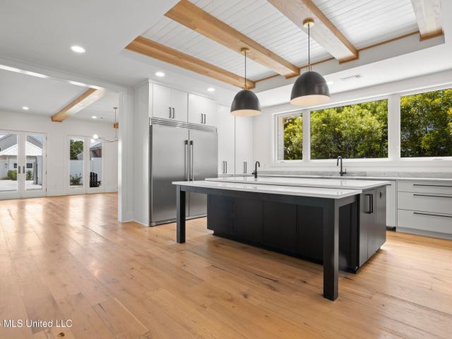 House for sale in Ocean Springs, Mississippi