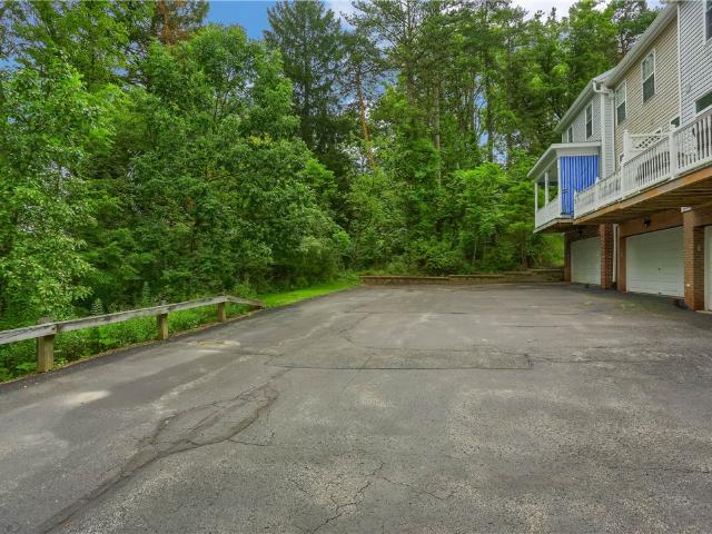 Townhouse for sale in Gibsonia