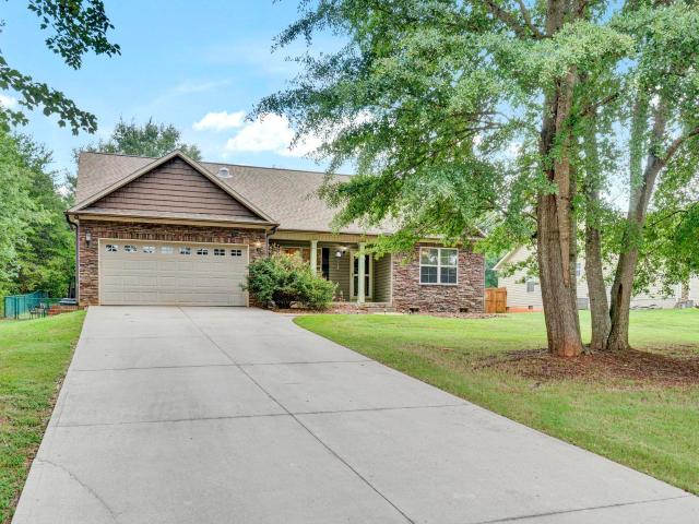 House for sale in Inman, South Carolina