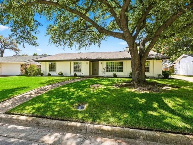House for sale in Hurst, Texas