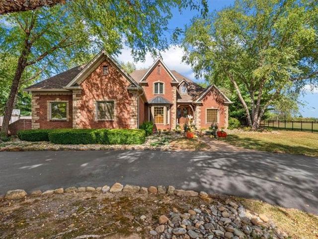 House for sale in Bowling Green, Kentucky