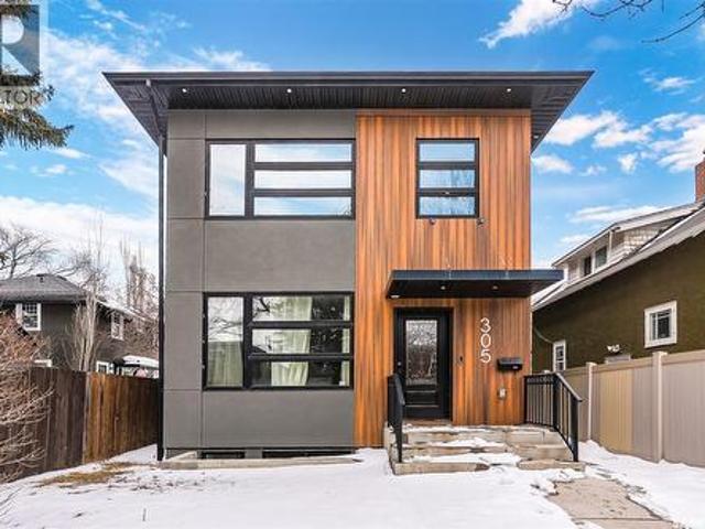 House for sale in Saskatoon, Saskatchewan