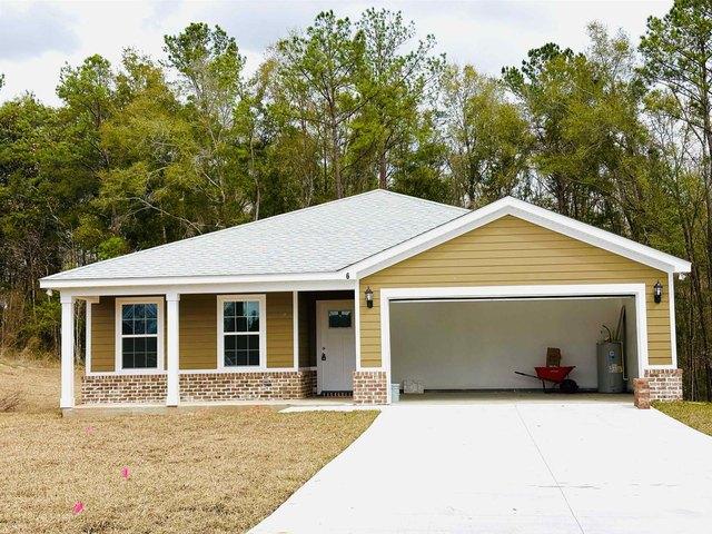 House for sale in Midway, Florida