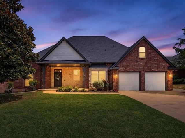 House for sale in Mustang, Oklahoma
