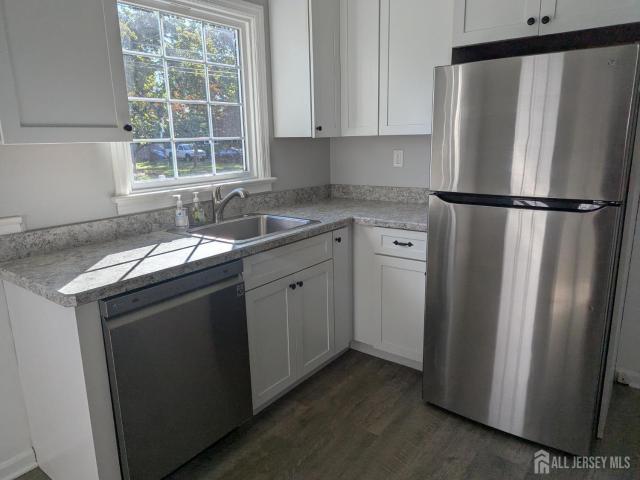 Property for rent in Middlesex, Middlesex County