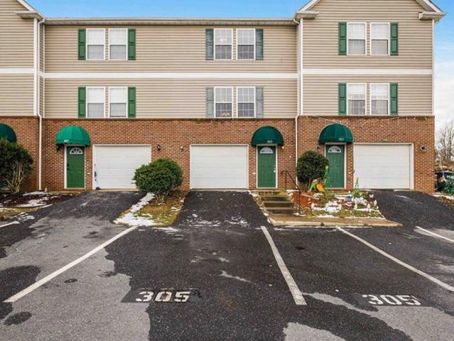 Townhouse for sale in Virginia