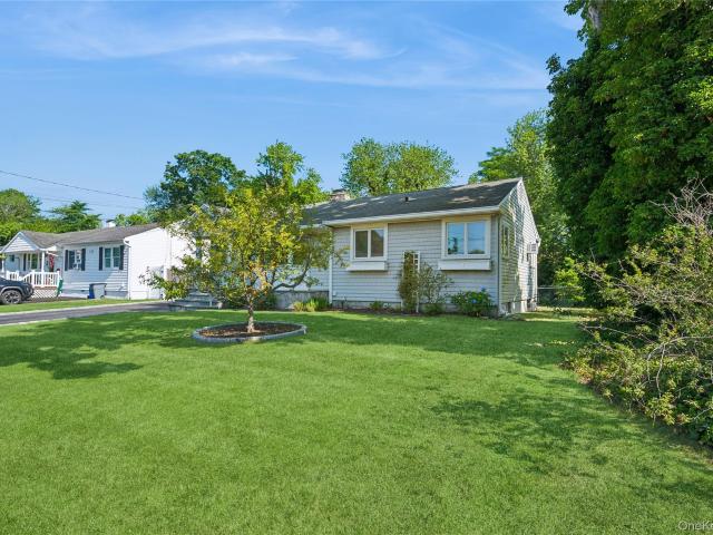 House for sale in North Babylon, Town of Babylon