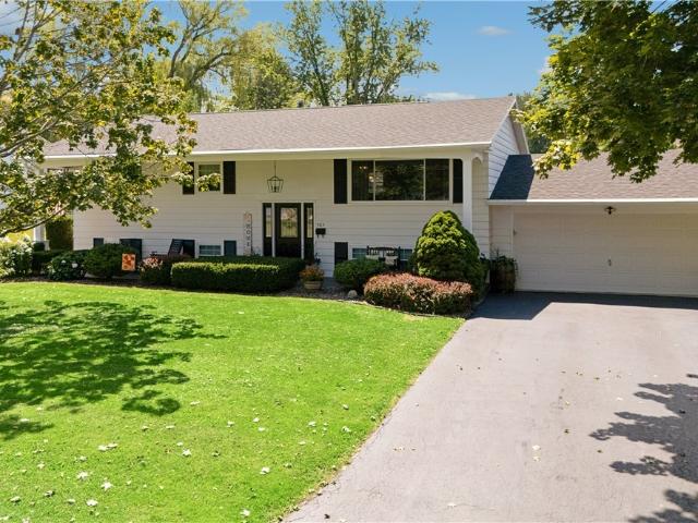 House for sale in Oneida, New York