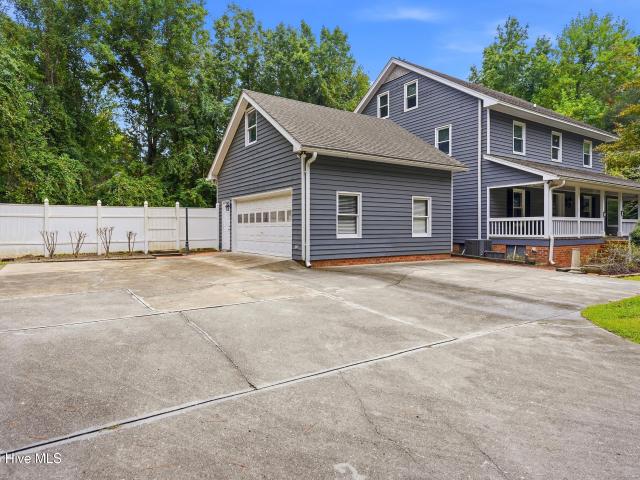 House for sale in Hampstead, North Carolina