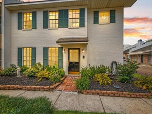 Townhouse for sale in Lafayette, Louisiana