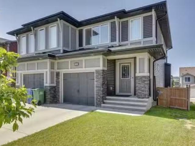 House for sale in Alberta