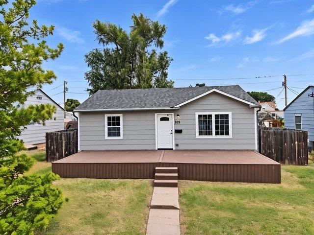 House for sale in Ellis, Ellis County