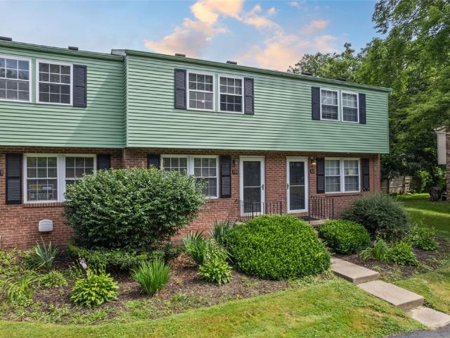 Condo for sale in Cranberry Twp Condo for sale in Cranberry Twp