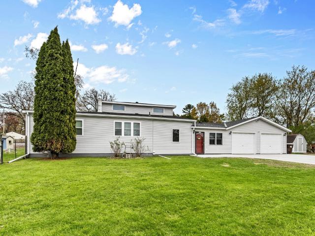 House for sale in Braham, Minnesota