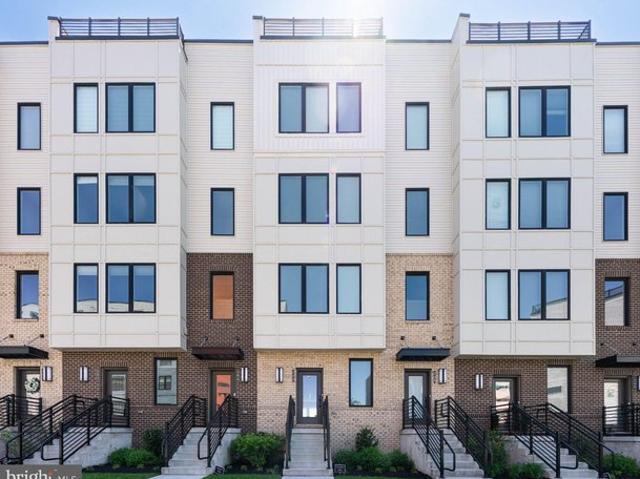 Townhouse for sale in King of Prussia Town Center, Upper Merion Township