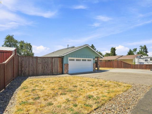 House for sale in Oregonia