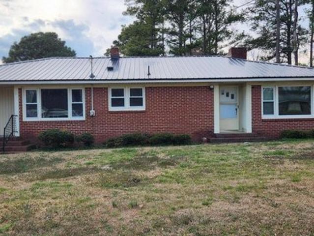 House for sale in Macclesfield, North Carolina