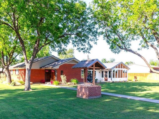House for sale in Haskell, Texas