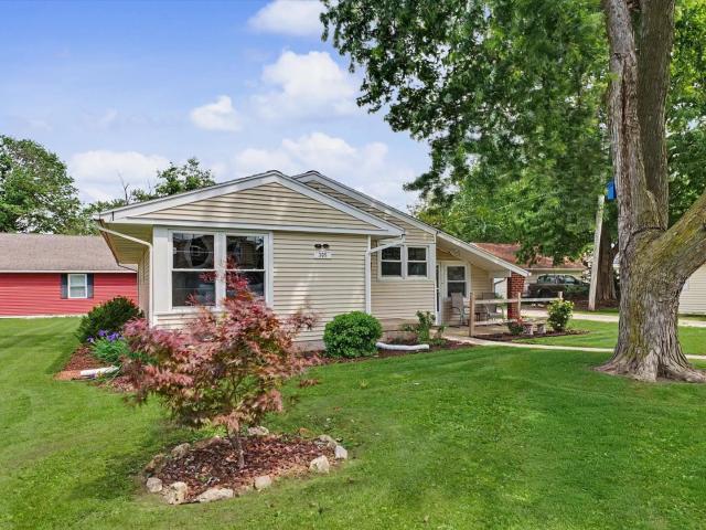 House for sale in Douglas, Illinois