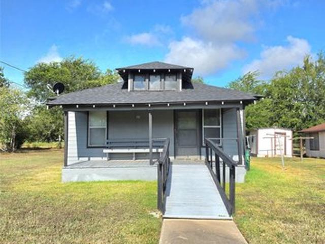 House for sale in Weimar, Texas