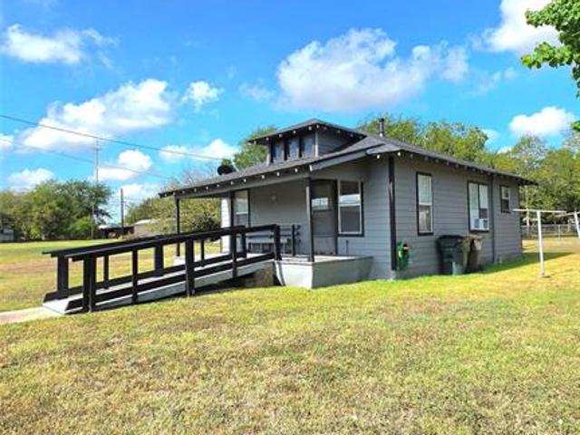House for sale in Weimar, Texas