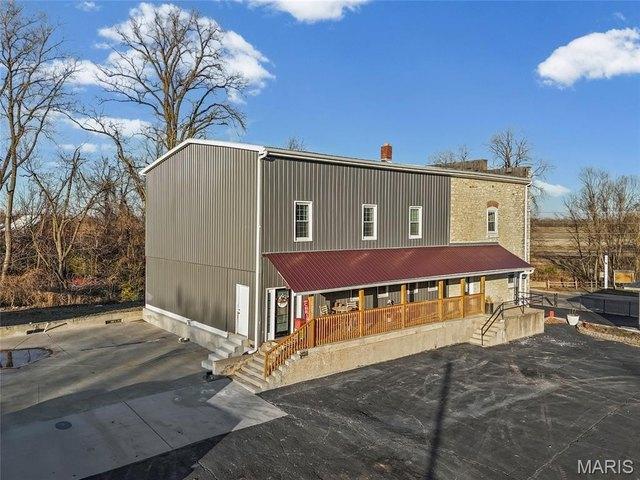 House for sale in Sainte Genevieve, Missouri