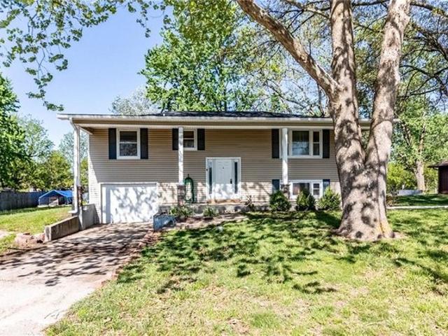House for sale in Windsor, Missouri