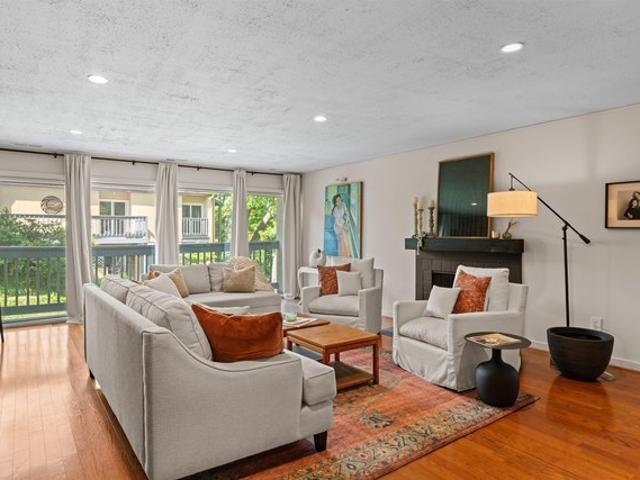 Condo for sale in Charlottesville, Virginia