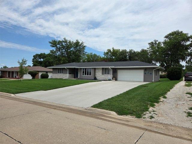 House for sale in Greenfield, Iowa