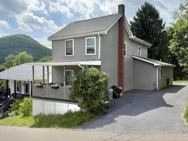 House for sale in Carbon, Pennsylvania