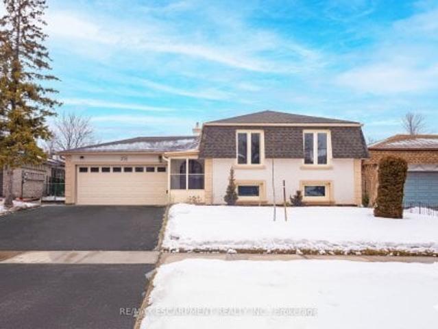 House for sale in Oakville, Ontario