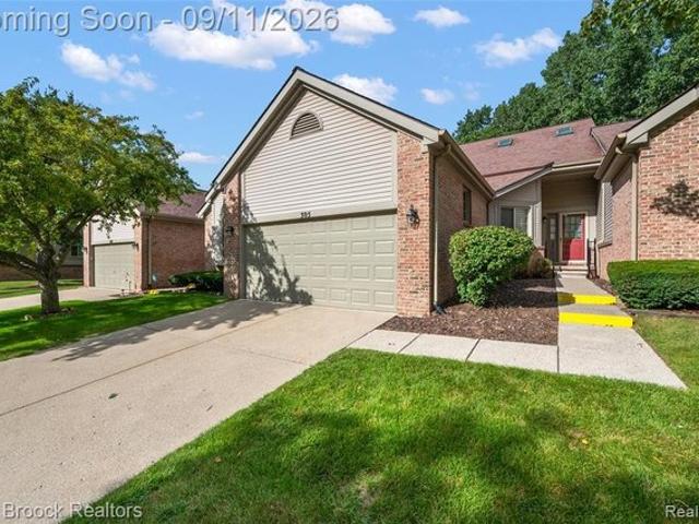 Condo for sale in Brighton, Livingston County
