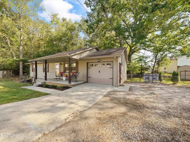 House for sale in Doe Run, Clinton