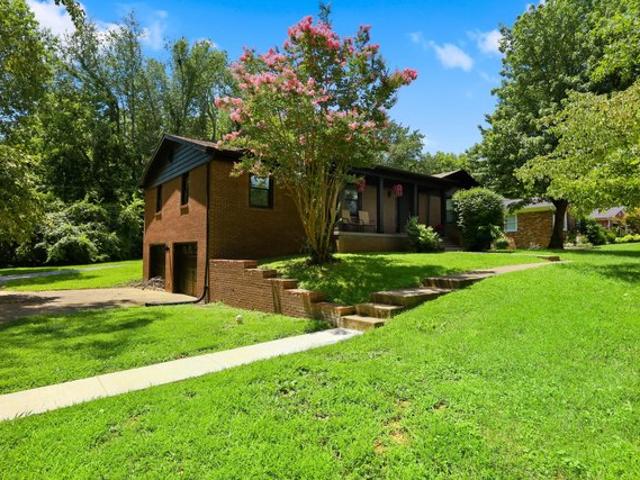 House for sale in Stanford, Kentucky