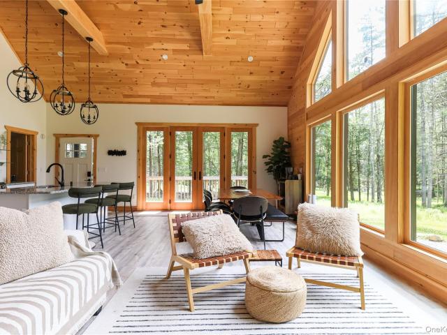 House for sale in Barryville, New York
