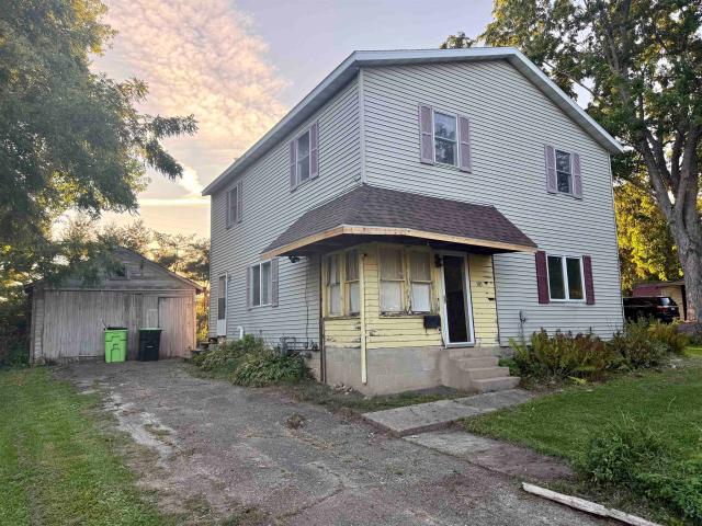 House for sale in Fox Lake, Dodge County