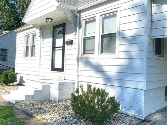 House for sale in Marion, Illinois