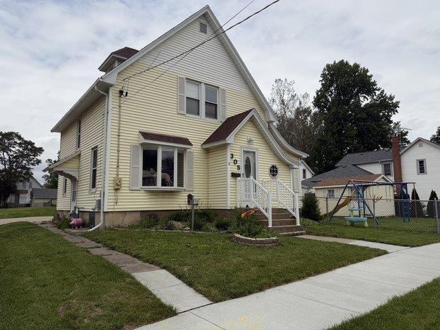 House for sale in Whiteside, Illinois