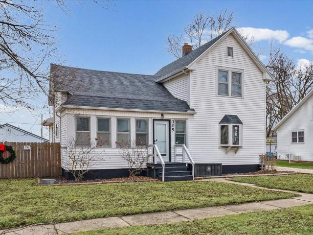 House for sale in Buckley, Illinois