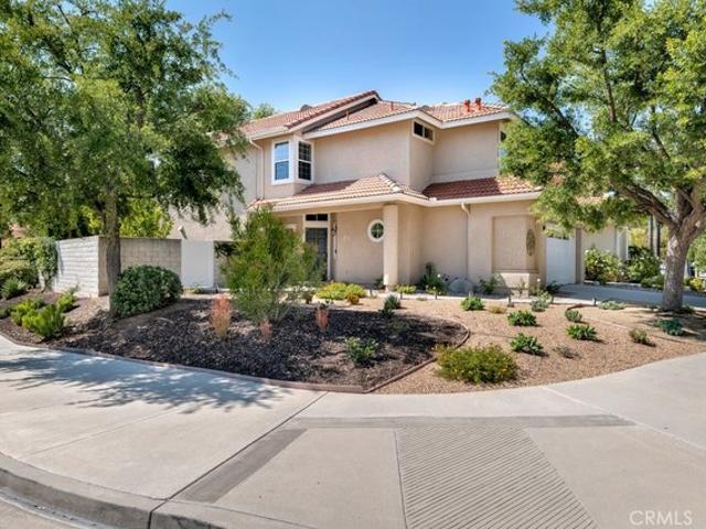 House for sale in Oak Park, California