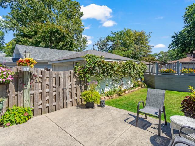 House for sale in Thornton, Illinois