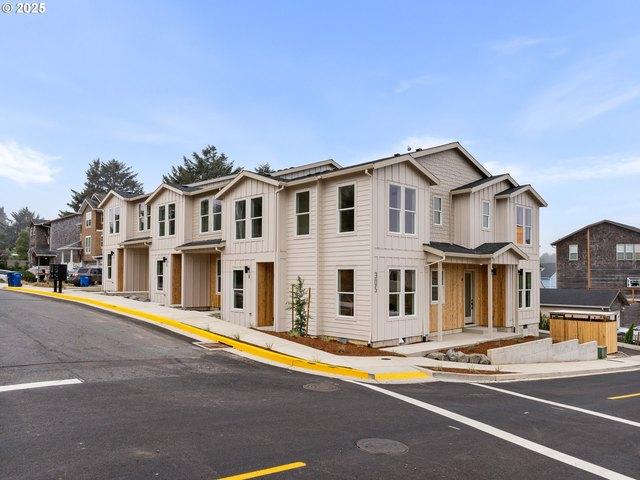 Condo for sale in Oregonia
