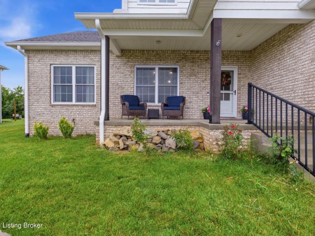 House for sale in Cecilia, Kentucky